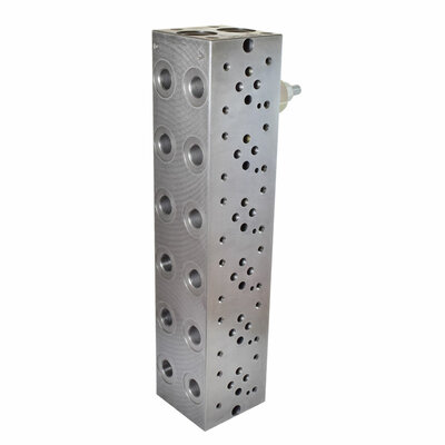 Mehrfachanschlussplatte mit Druckbegrenzungsventil, NG 6, 6 Sektionen