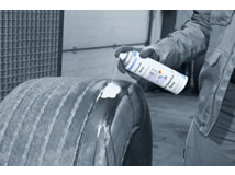 Lecksuch-Spray Anwendung